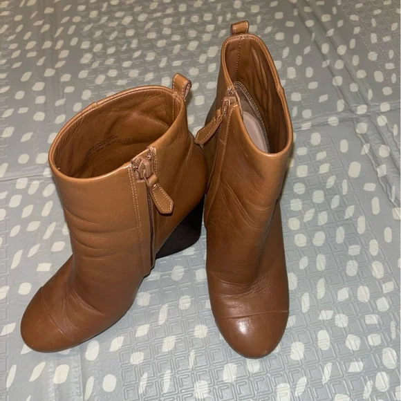 Tory Burch Tan‎ Leather Ankle Boots - Picture 7 of 11